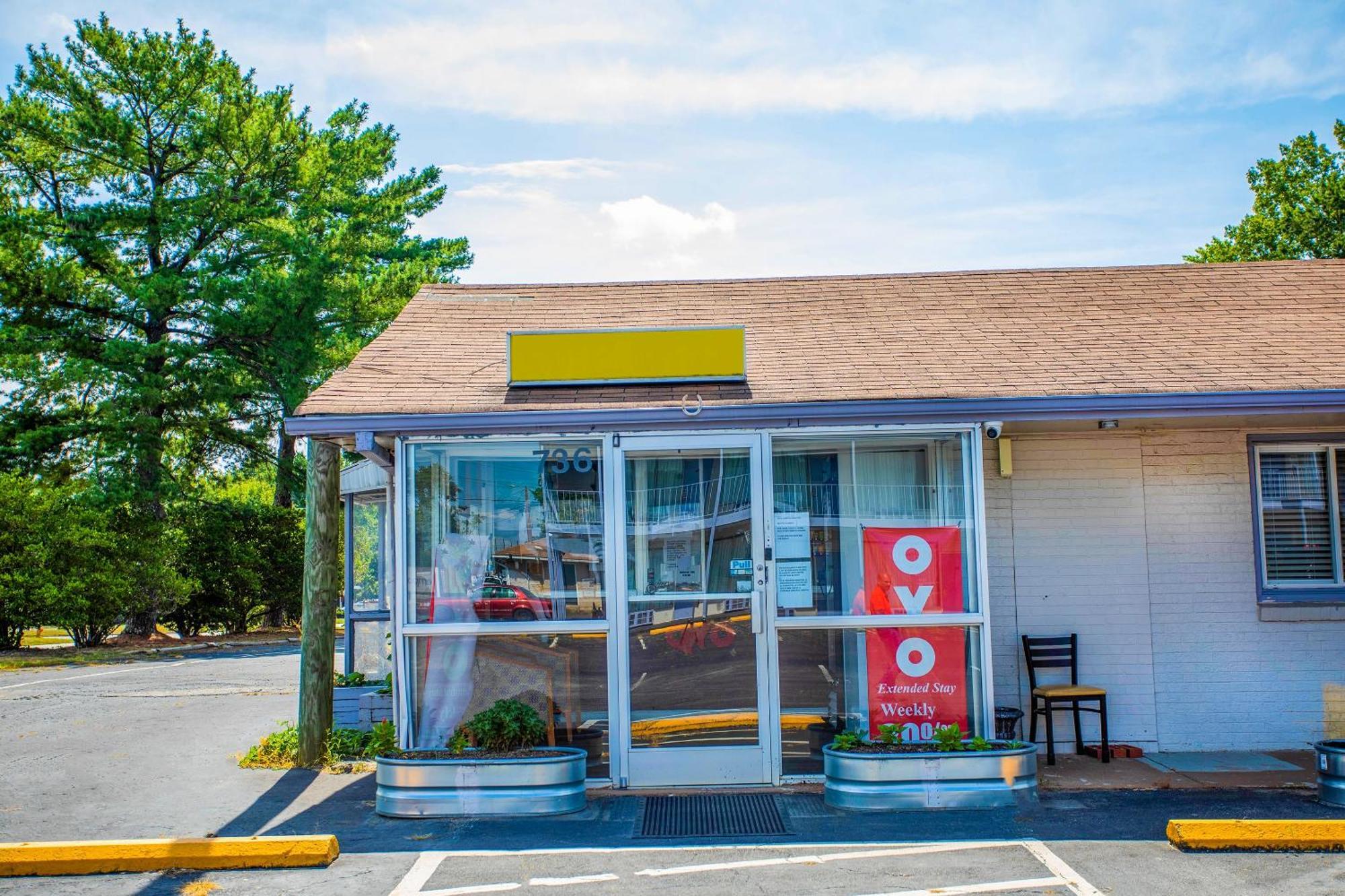 Oyo Inn Kernersville Buitenkant foto